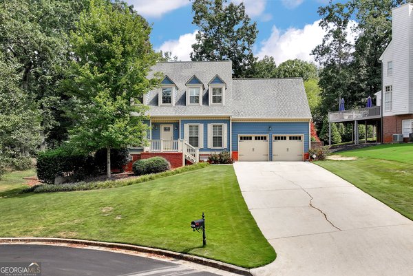 2462 Collins Port Cove Suwanee