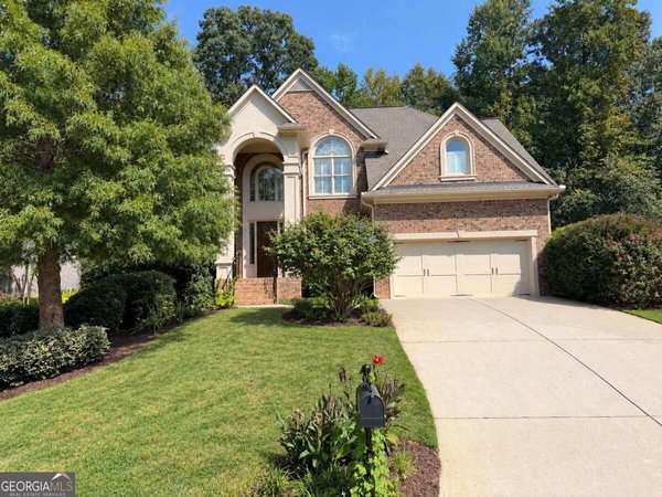 211 Cedarhurst Drive, Canton