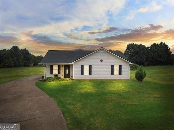 56 Stonegate Drive, Cedartown