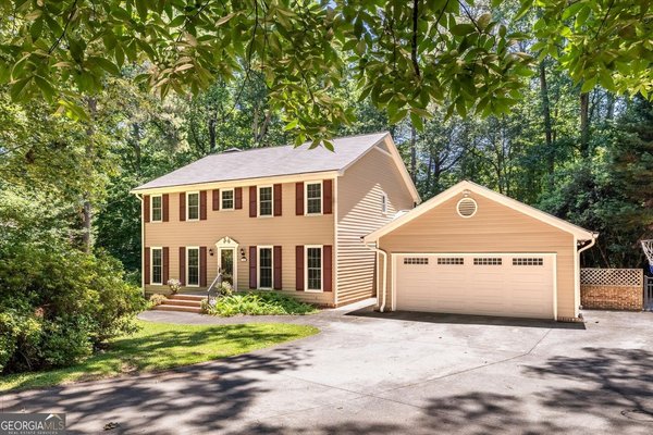 1942 Musket Court, Smoke Rise