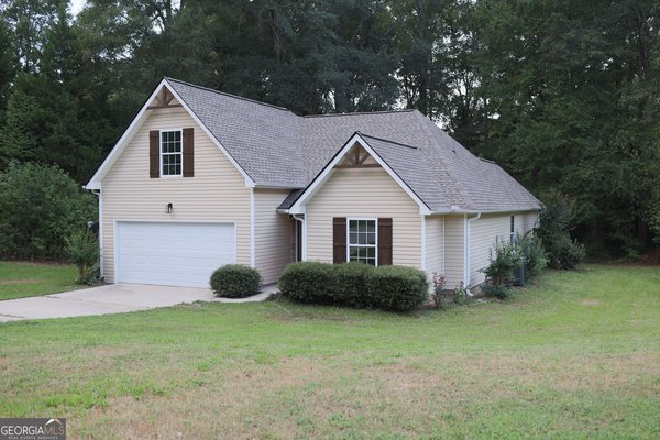 61 Concord Court, Concord
