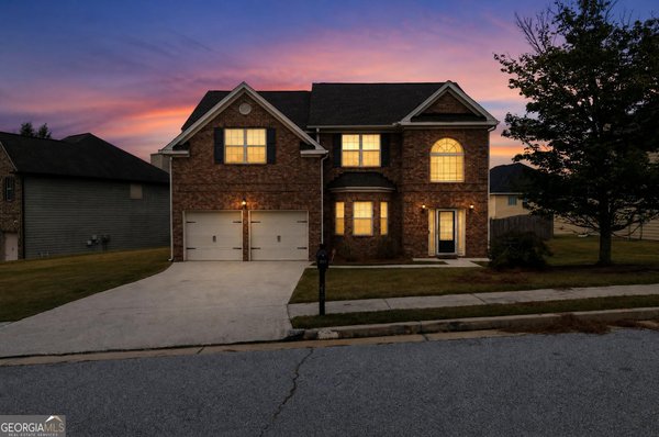 217 Saintvry Path, Atlanta