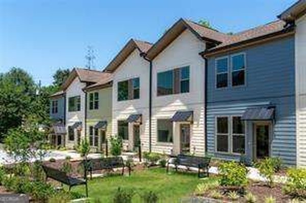 1070 Dill Avenue, Atlanta