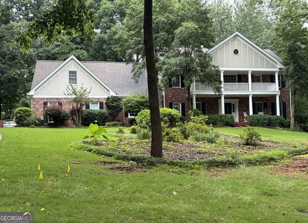 5616 Silver Ridge Drive, Smoke Rise
