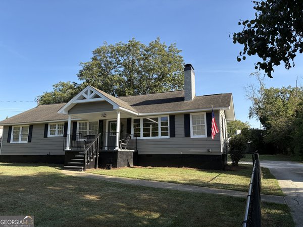 49 Parkway Drive, Toccoa