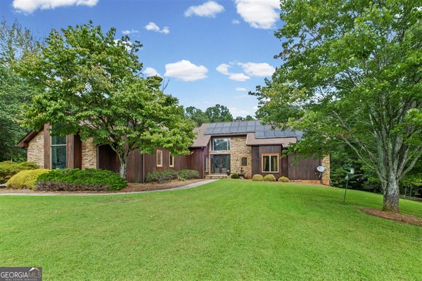 2320 Kitfox Circle, Cumming