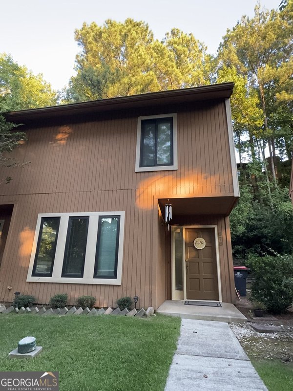 878 Lake Hollow Boulevard Southwest, Marietta