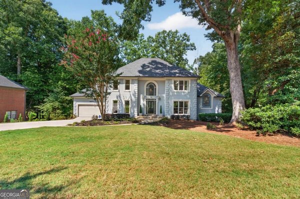 12190 Brookfield Club Drive, Roswell