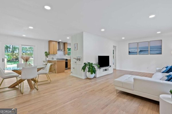 2238 Pinecliff Drive Atlanta