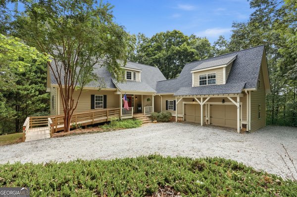 907 Rainbow Circle Cleveland