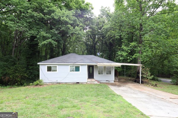 6096 Blackhawk Trail, Mableton