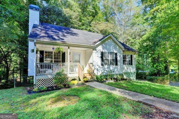 16 River Oak Court Dawsonville