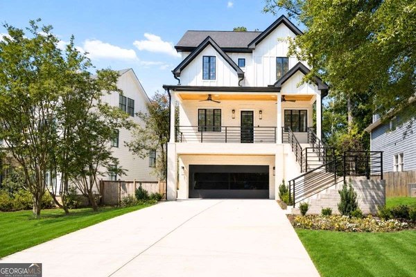 1385 Sylvan Circle Brookhaven