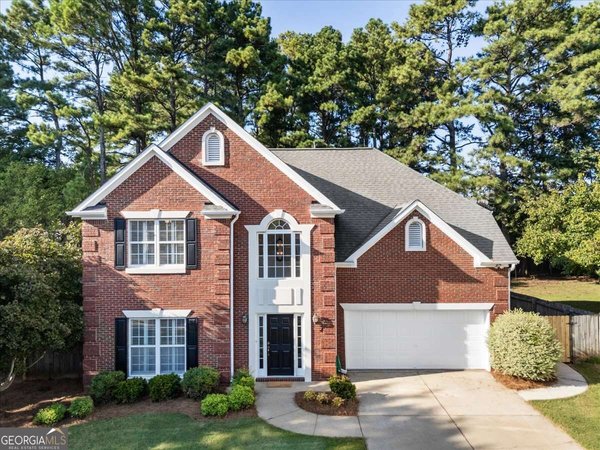 140 Ashbrook Lane, Roswell