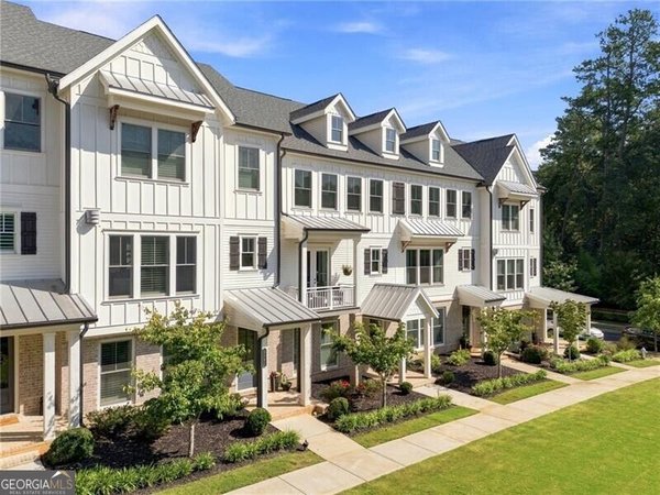 2054 Cortland Road, Milton