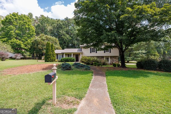875 Windsor Trail, Roswell