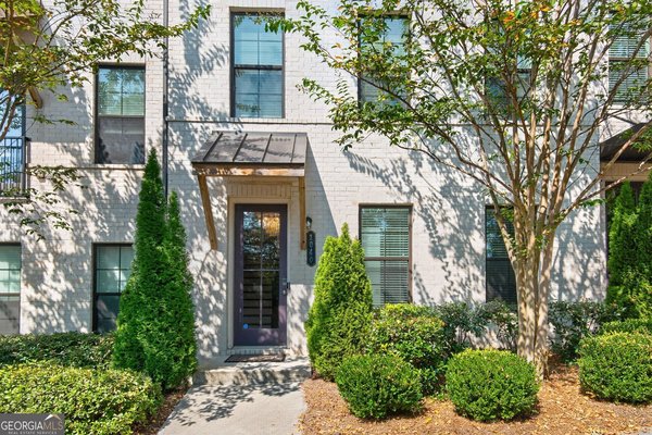 1040 Aster Road, Roswell