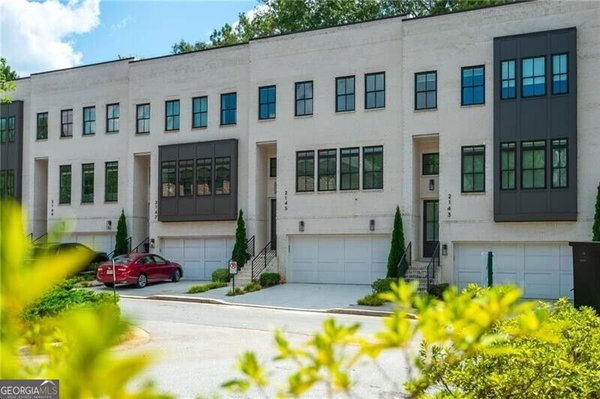 2145 Druid Fields Lane Decatur