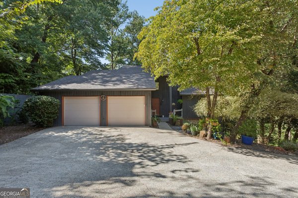 326 Claiborne Court, Marietta
