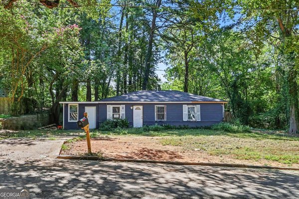 1005 Regis Road, Atlanta