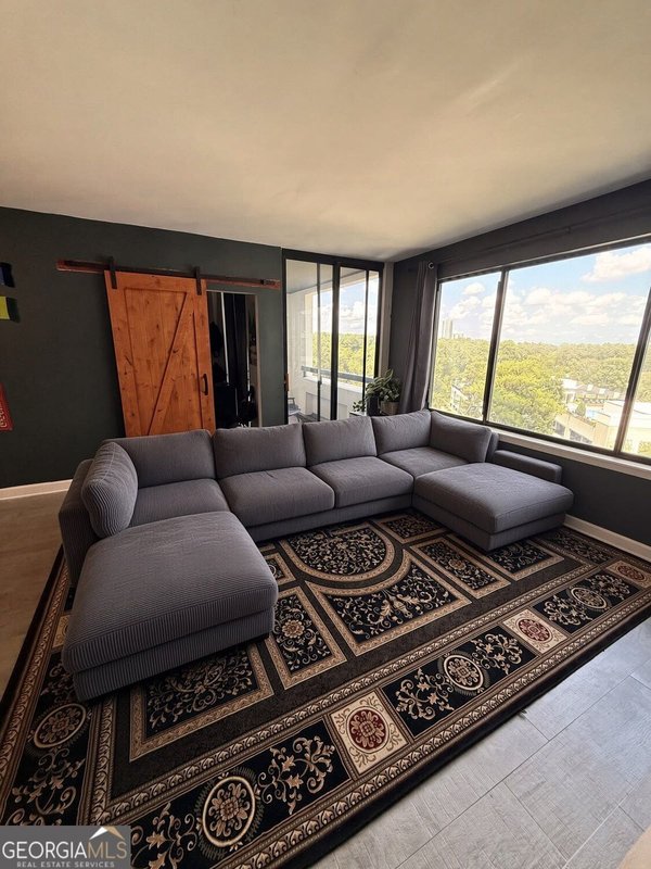 3481 Lakeside Drive, Atlanta