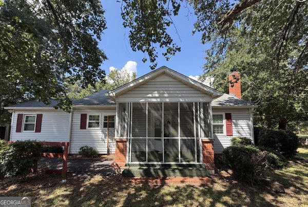 401 Howard Street Wrens