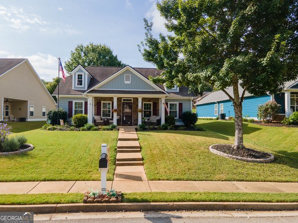 34 Tapestry Lane, Newnan
