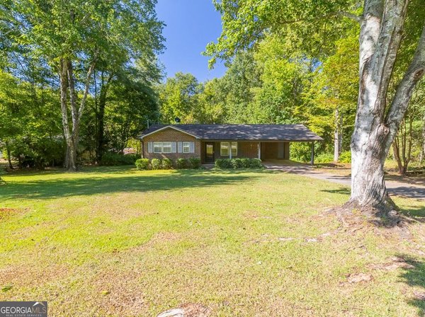 880 Smithonia Road, Winterville