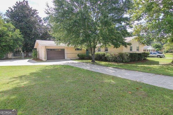 416 Knodishall Drive, Warner Robins