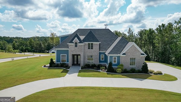 61 Forest Berry Court, Newnan