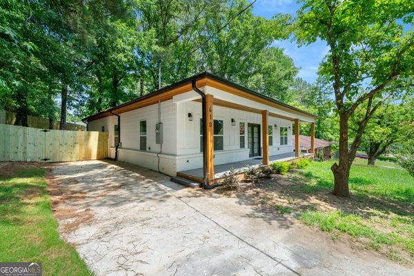 410 Utoy Circle Atlanta