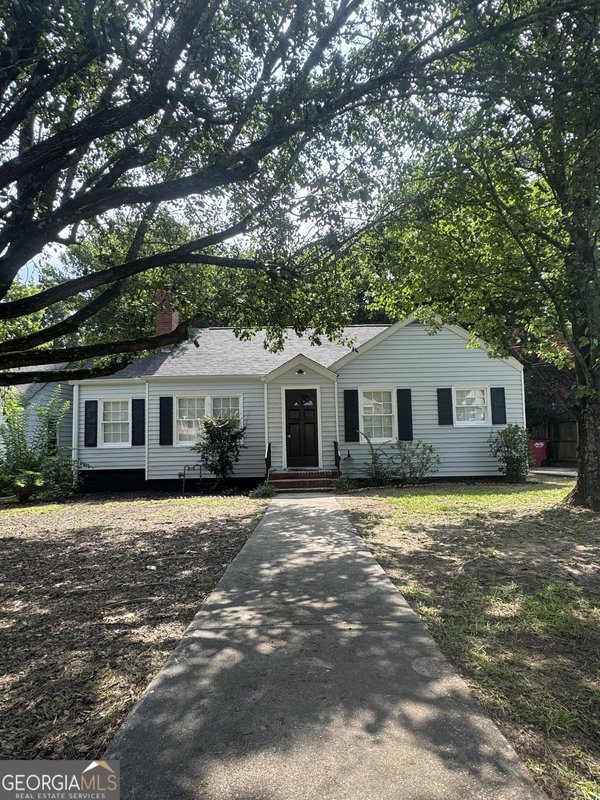327 Rogers Avenue, Macon