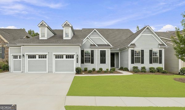 204 Cottonwood Circle, Peachtree City