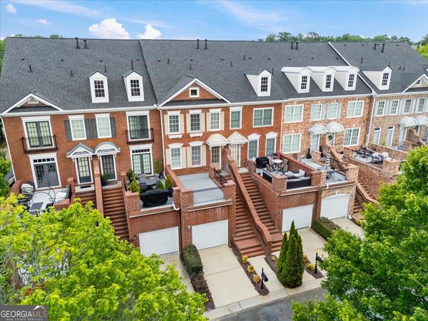 5905 Waters Edge Trail Roswell