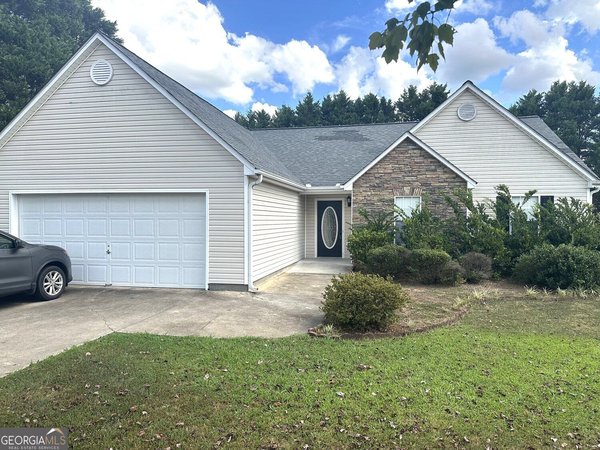 1512 Julianna Circle, Loganville