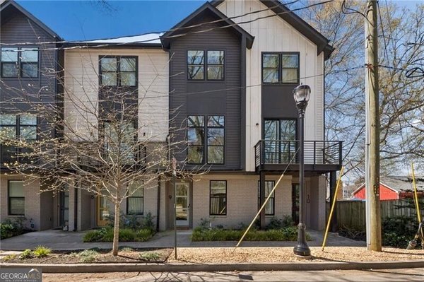 1350 May Avenue, Atlanta