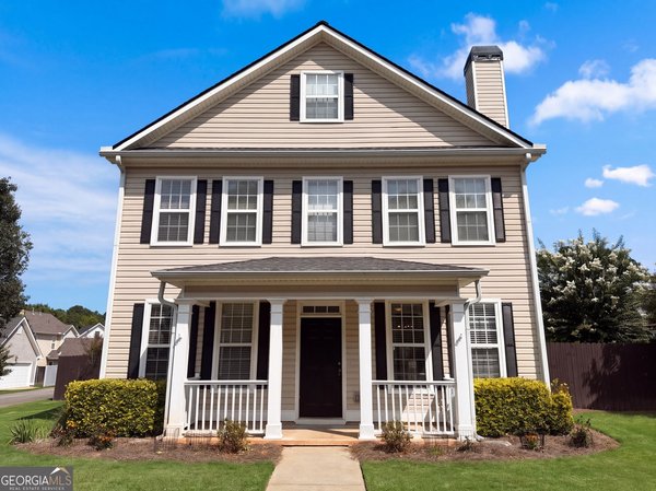 12 Columns Way Newnan
