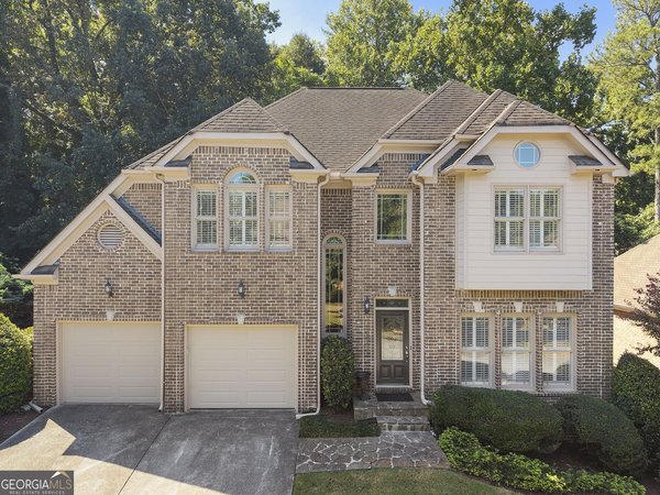 1003 Nottingham Lane Brookhaven