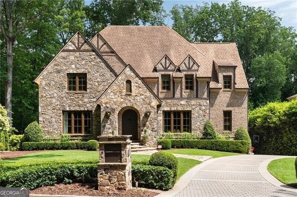 4207 Glengary Drive Atlanta