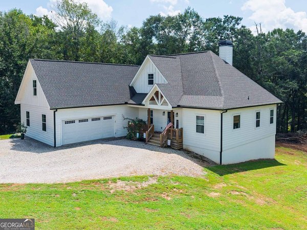 449 Captains Court, Clarkesville