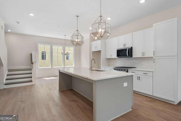 926 Hughley Circle, Atlanta