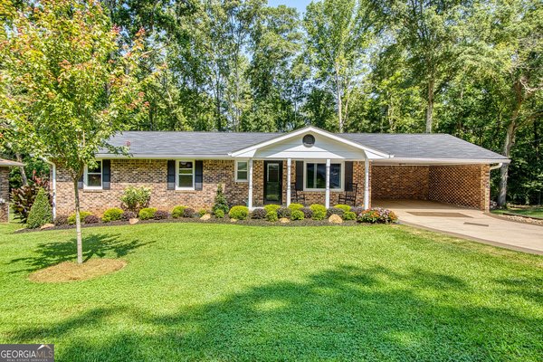 27 Lynhaven Drive Newnan
