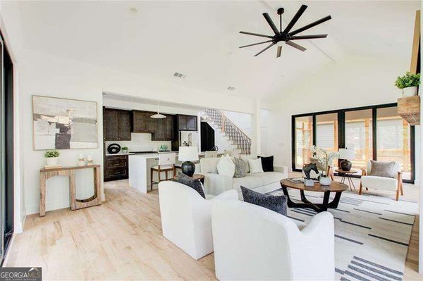 4043 Comanche Drive Tucker