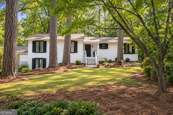 235 Winterberry Drive, Athens