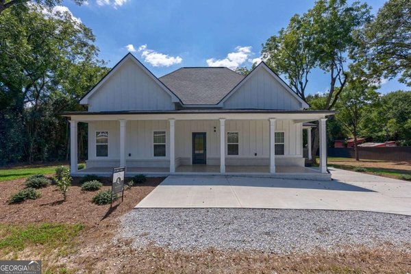540 Sunset Avenue, Comer