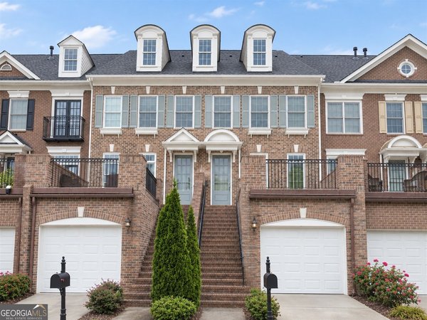 6011 Waters Edge Trail, Roswell