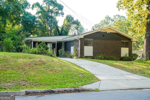 927 Rowland Street Clarkston