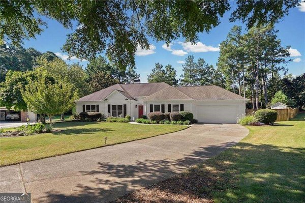 440 Allenbrook Court Roswell