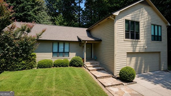 370 Soft Pine Trail Roswell