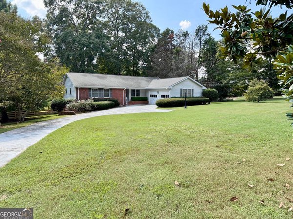 5 Plantation Circle, Carrollton